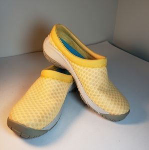 Merrell Encore Lattice 3 Slip On Clog Banana Cream